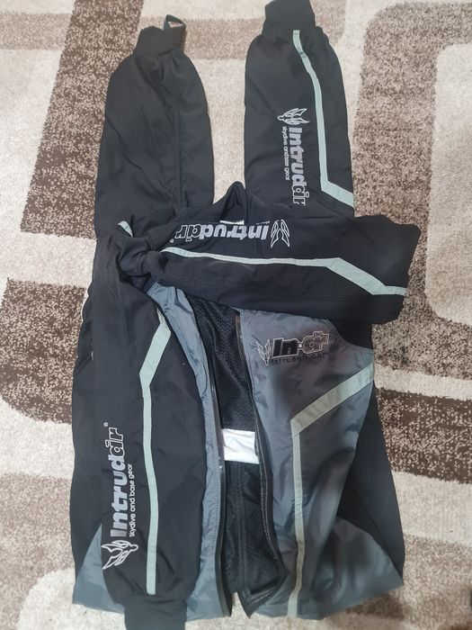 Combinezon Intrudair parașutism parasutist skydiving skydive