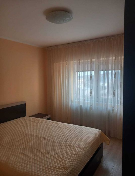Apartament de închiriat