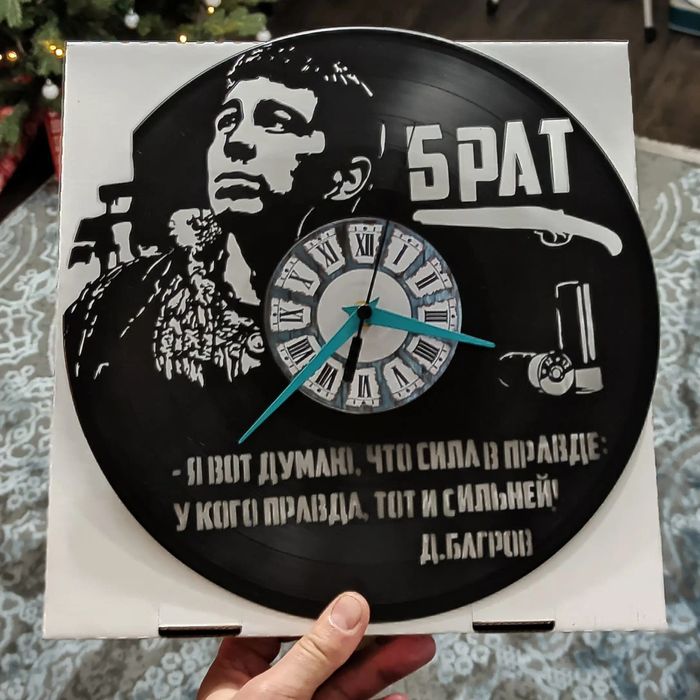 Продаю  авторские настенные часы