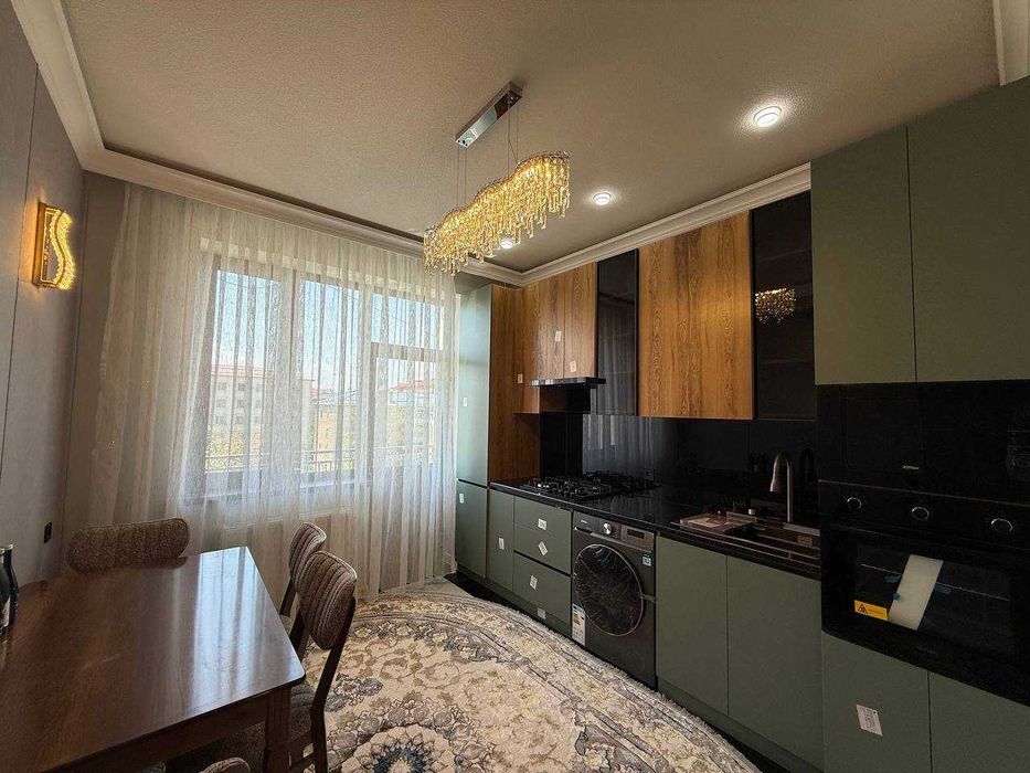 4х комнатная квартира ЛЮКС 97кв/м по ул.Ш.Руставели