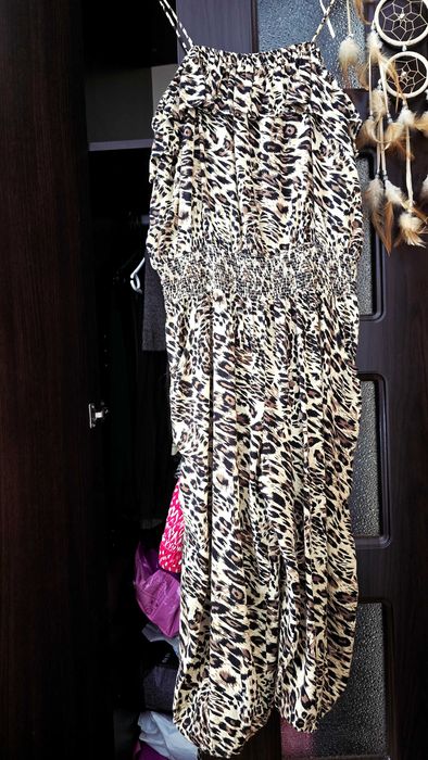Salopetă midi ,animal print,marime M