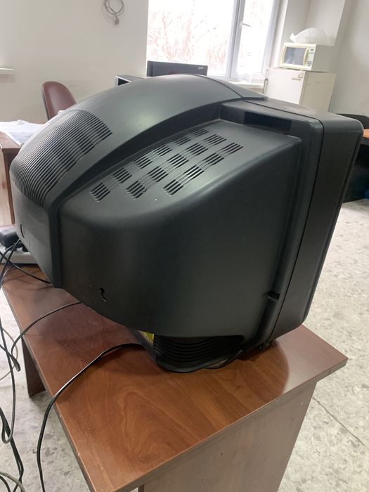 Продам телевизор LG