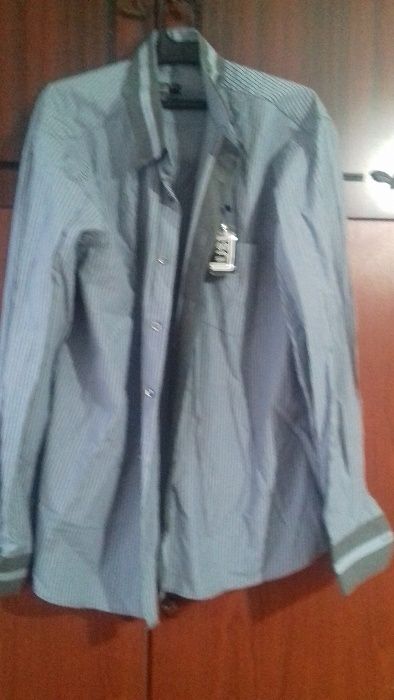 Мъжка.        риза