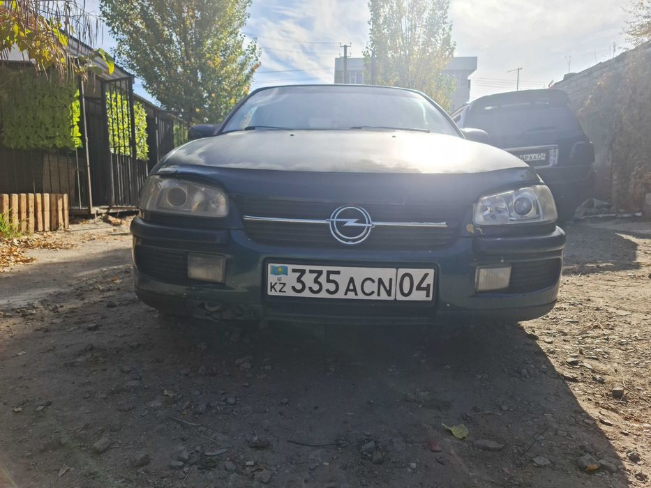 продам опель омега Б 1997г, Акпп 2,0 простой мотор, Газ