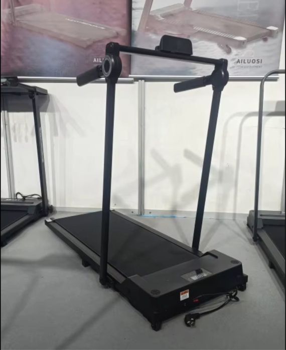 Домашна сгъваема бягаща пътека със стойка за таблет