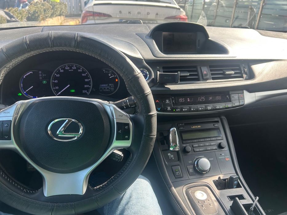 Lexus CT 200h  an 2012