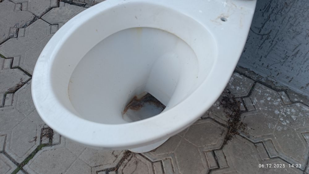 Унитаз бу низ, судно