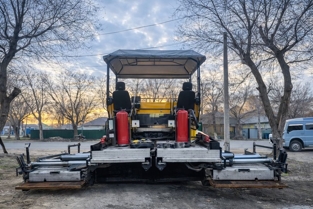 Асфальтоукладчик Dynapac 6метров