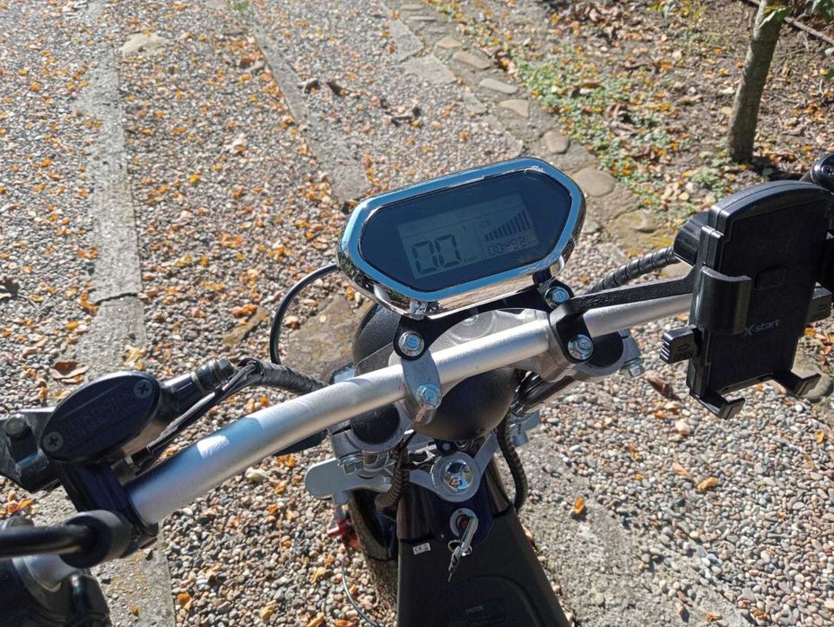 Scuter electric nou anul fabr. 2025 carte RAR inmatriculat ofer fiscal