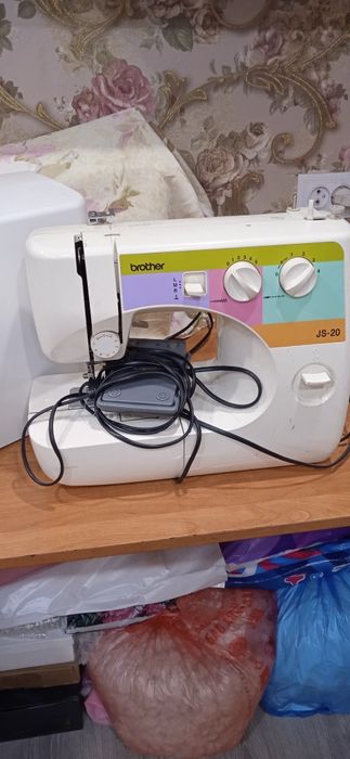 Продам швейную машину б/у