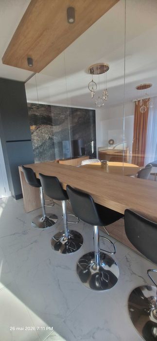 3 camere pe malul lacului, vedere superba