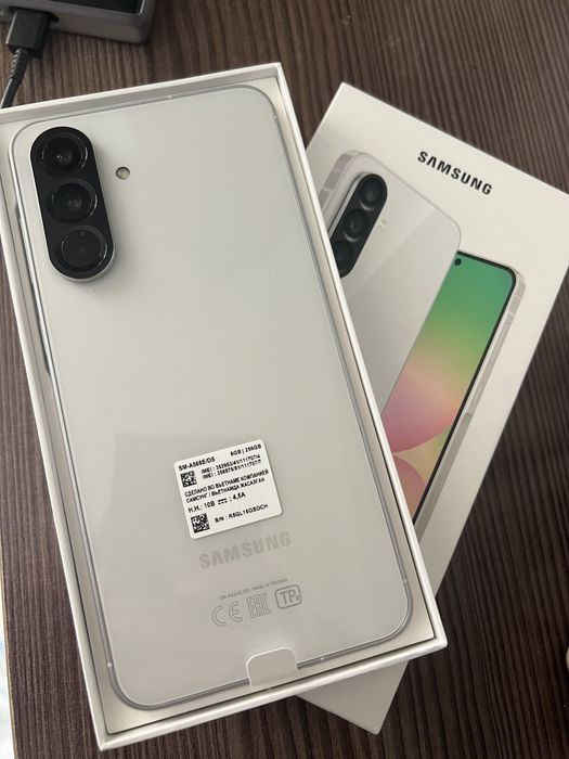 Самсунг А56 срочно сатылады 256 гб