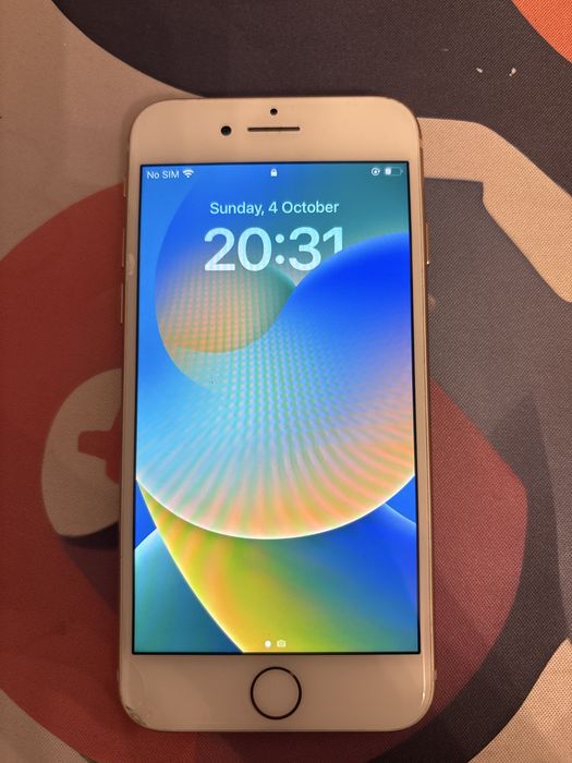 Iphone 8 64gb storage 63% battery health