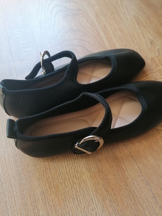 Черни дамски обувки
