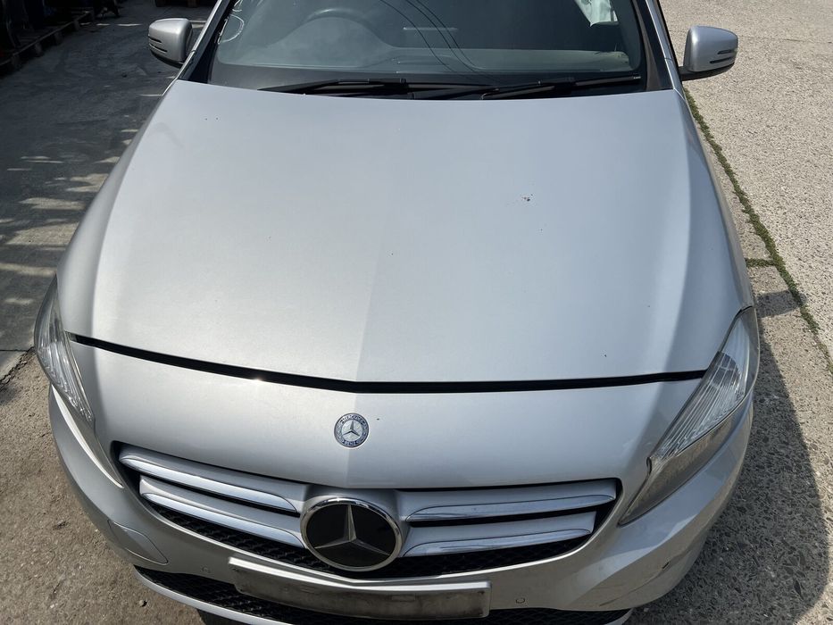 Fata completa Mercedes A-Class W176 2015