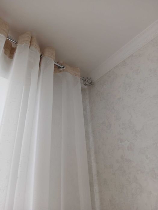 Карниз с тюлью в зал