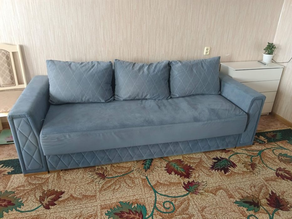 Продам диван в хорошем состоянии