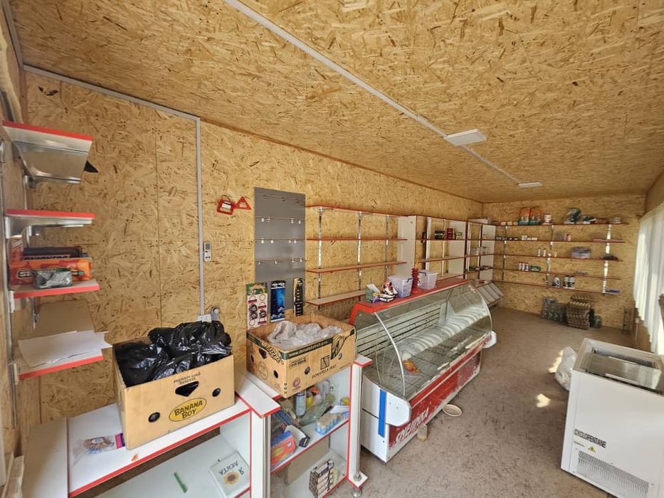 Тайёр кўчма дўкон