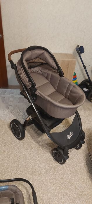 Детская коляска 3в1
