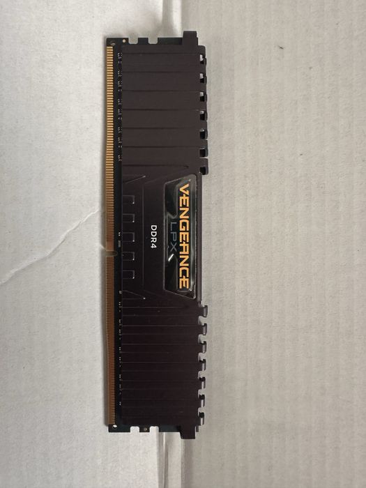 Kit procesor I5 9600k 3.7 GHZ