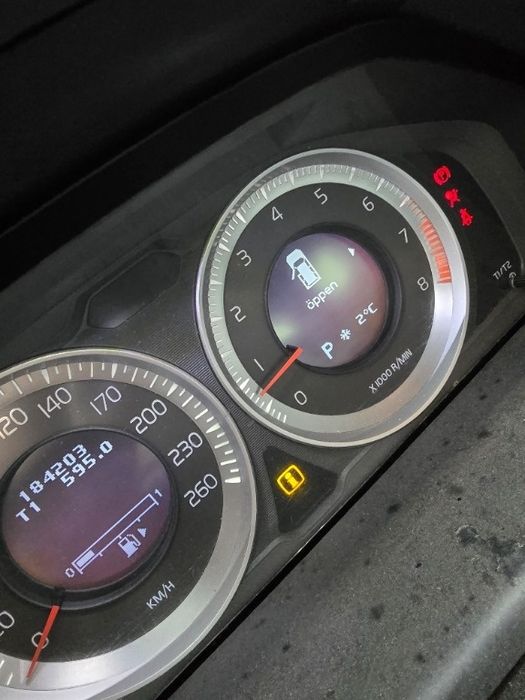 Dezmembrez Volvo V70 Iii Bw, 135 2011 2.5 T B 5254 T10 170Kw|231Hp