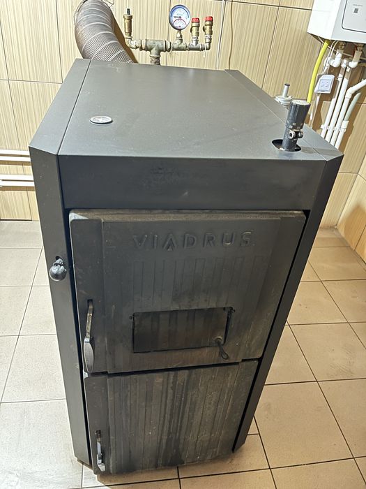 Centrala pe lemne Viadrus 30 kw din fonta