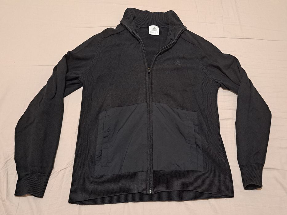 Пуловери и жилетки
Esprit , kenvelo . Adidas . Blue petrol