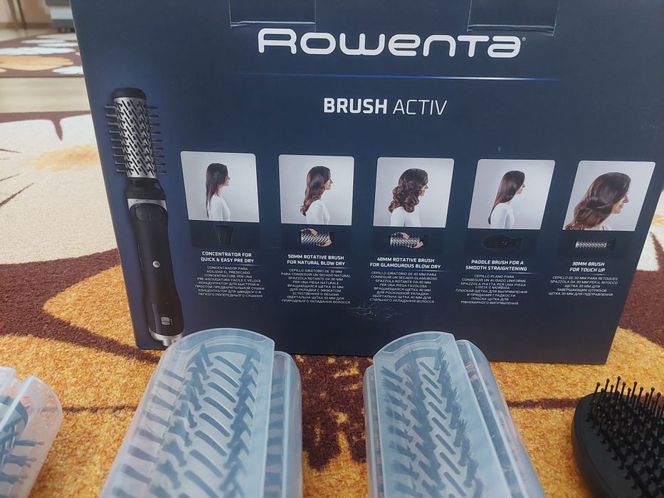 Въртяща се четка за коса Rowenta