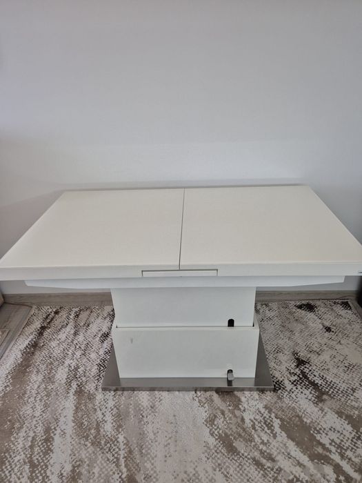 Холна  разтегателна масивна маса