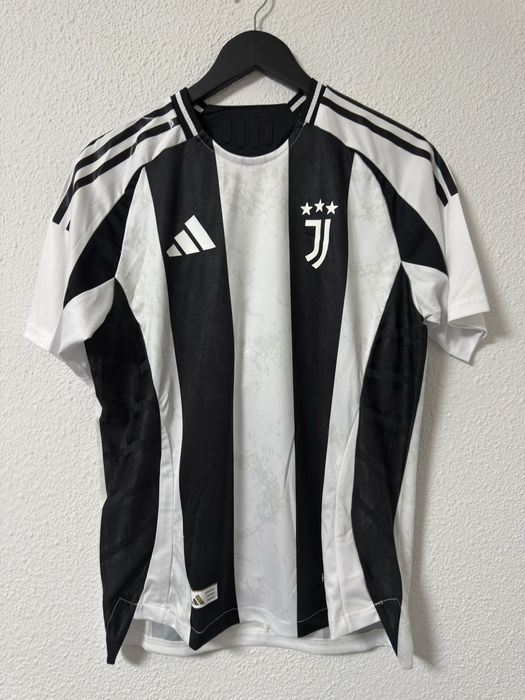 Tricou Juventus de fotbal