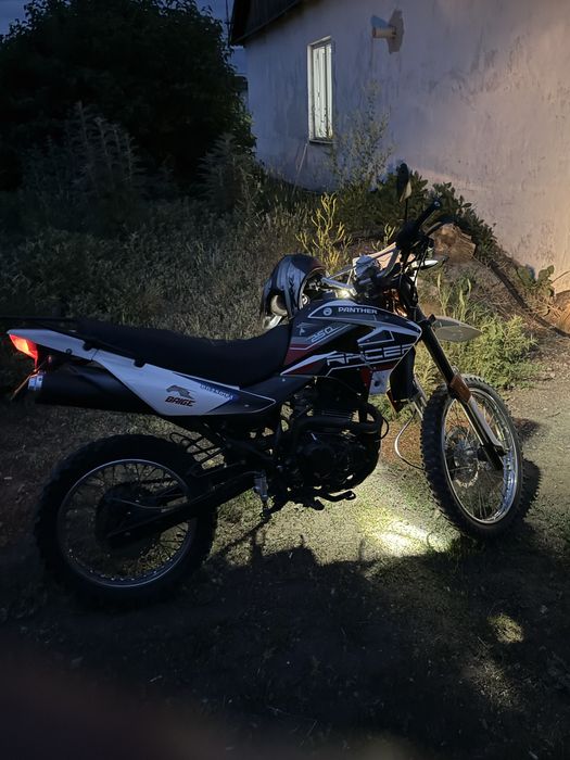 Мотоцикл эндуро пантерик