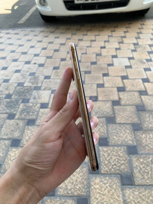 iphone Xs max sotiladi