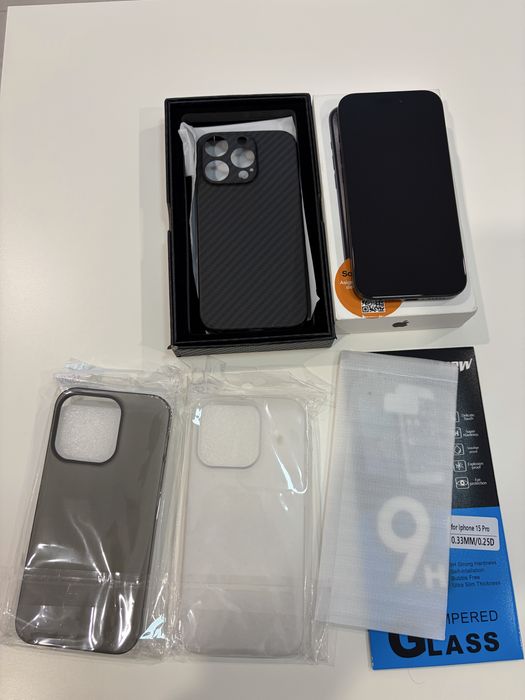 iPhone 15 Pro Black Titanium 256, în garanție