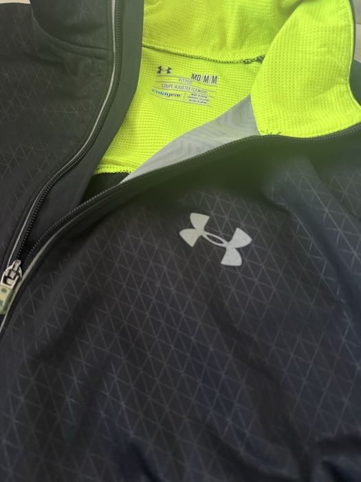 Geaca alergare fitness under armour