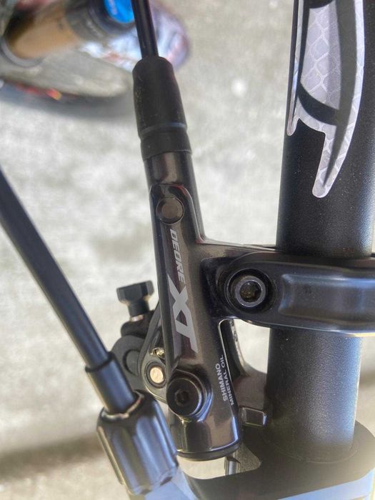Спирачки Shimano XT BR-M8100
