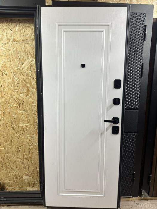 Входные, стальные двери со склада