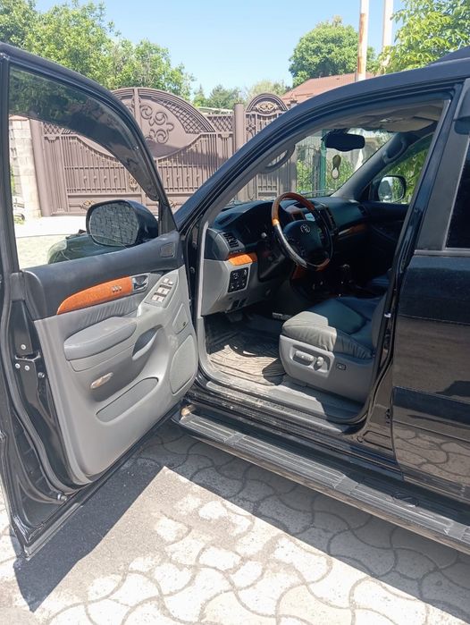 Тоета Ленд Крузер Прадо 120