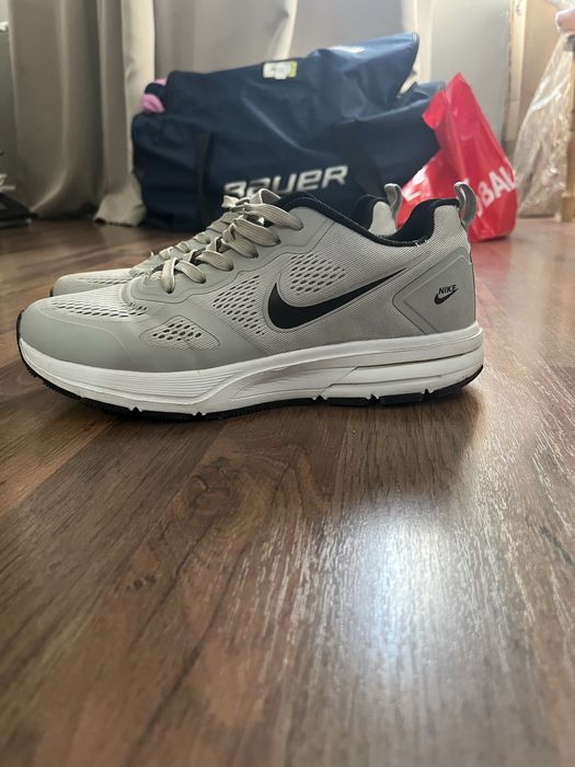 Кроссовки nike