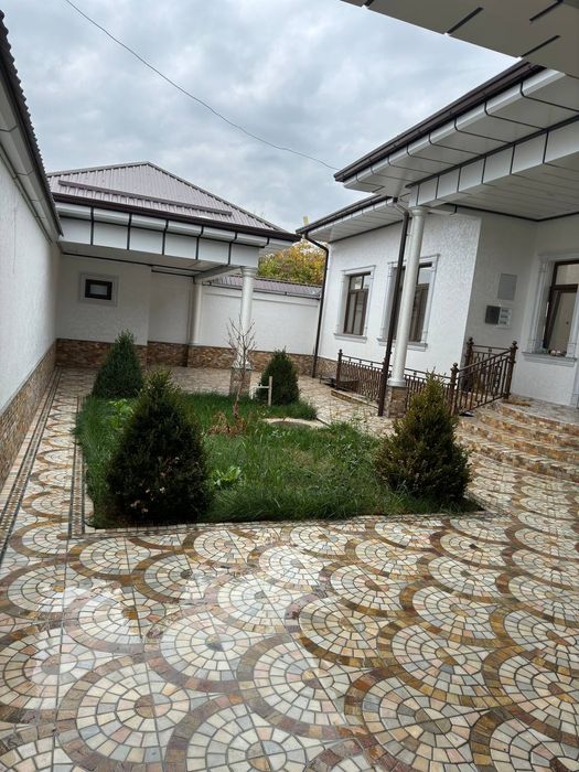 Uch qahramon po'stidan ikki yarim km kirganda uchaska