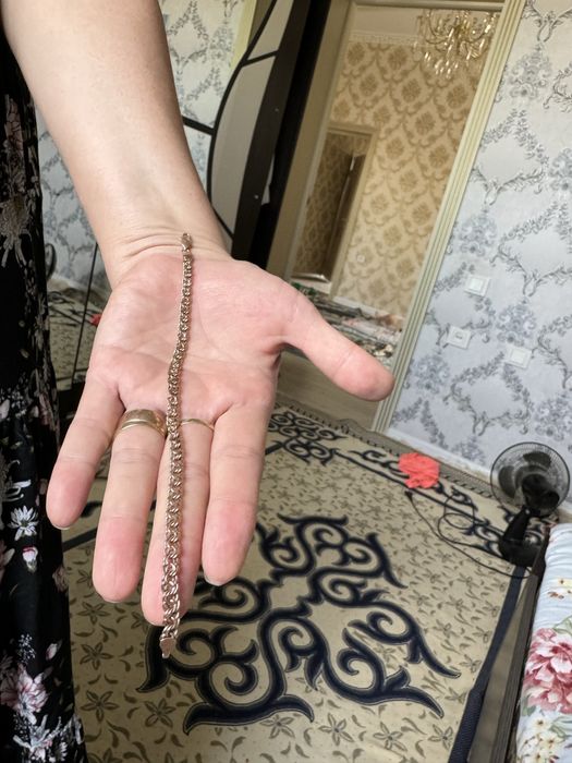 Продам золотой браслет