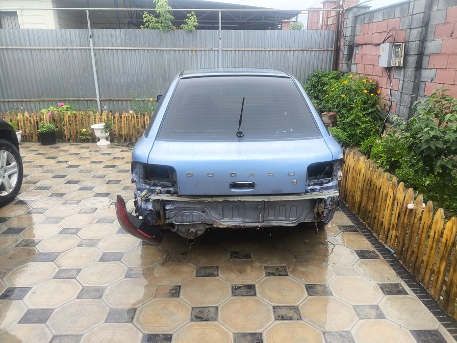 Subaru impreza 1993год