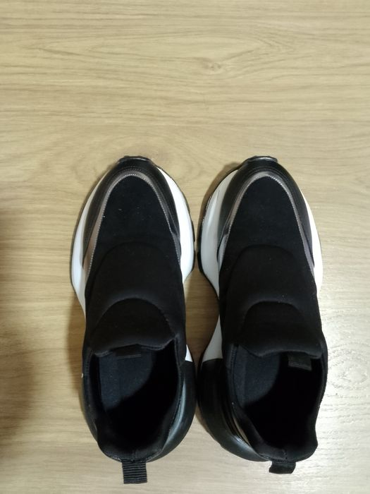 Нови маратонки 39