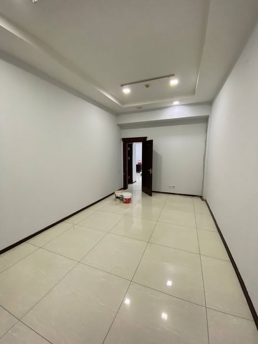 Срочно аренда офис 3 комнаты+ кухня и санузел свой ул Бабур