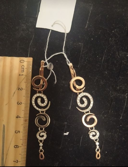 Новые золотые серьги