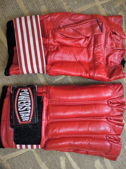 Продам  перчатки для боя (Шингарты)