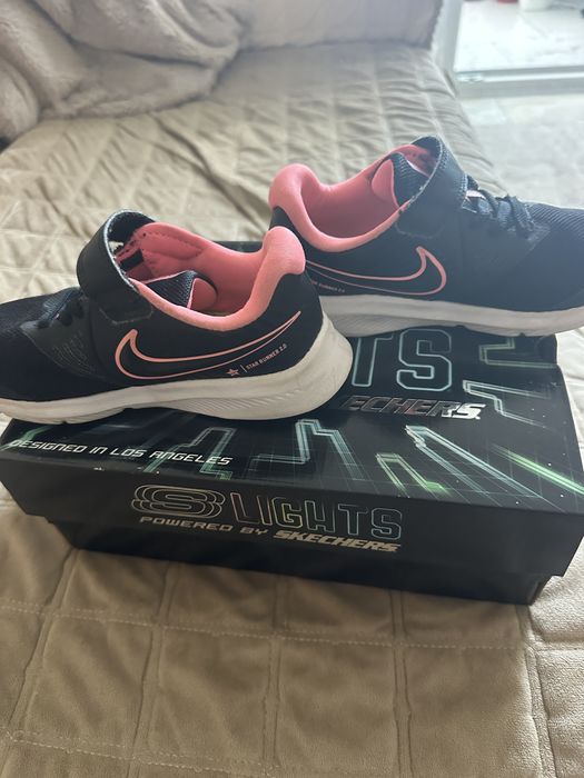 Adidasi nike 29,5