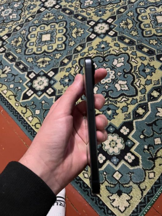 Айфон 15 в хорошем состояние