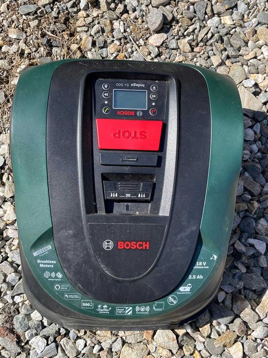 Robot de tuns iarba Bosch Indego S+ 500 (doar robotul)