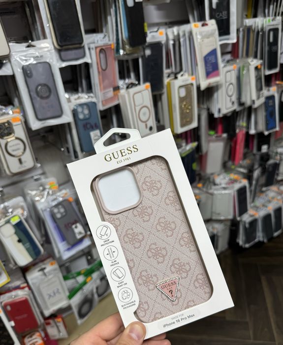 Iphone 16 pro max Оргинален калъф на GuesS