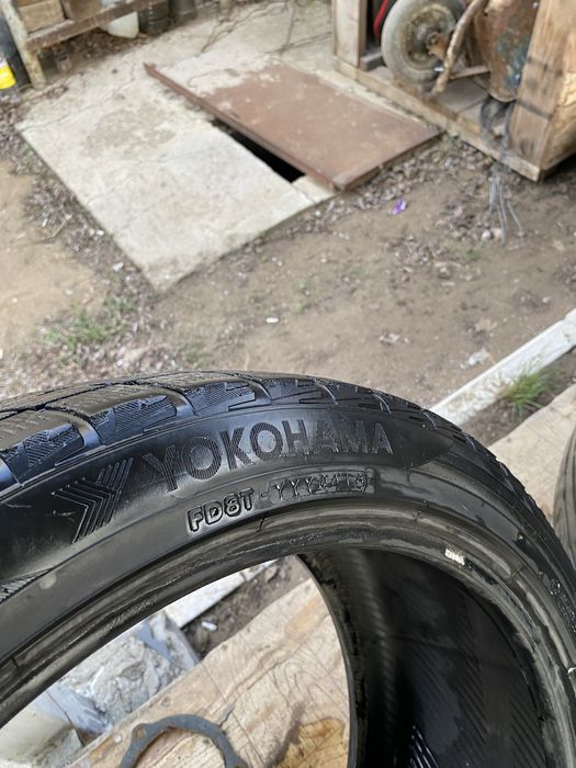 245 40 R19  Yokohama 1 шт